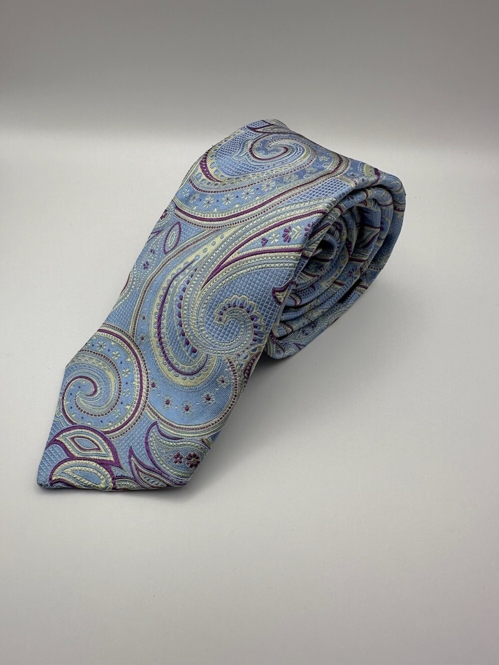 Ted Baker London Light Blue Paisley 100% Silk Neck Tie Designer Preppy USA